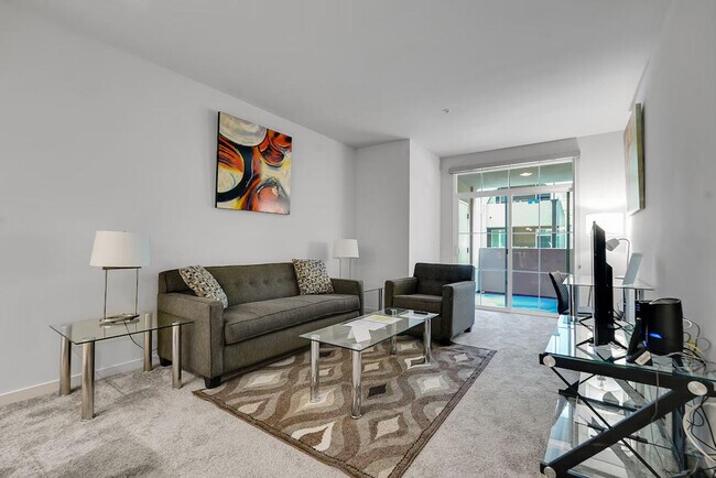 Foto del edificio - 9805-25 Jake Ln