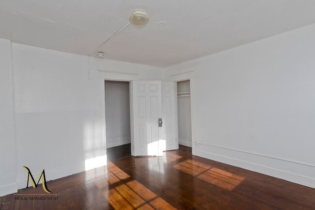 Building Photo - 528-532 Union Street