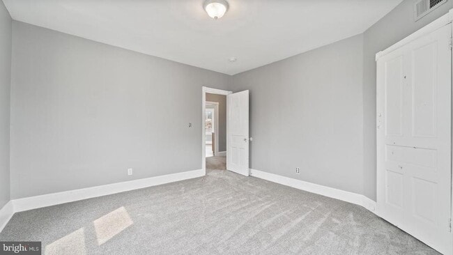 Building Photo - 203 S Springfield Rd