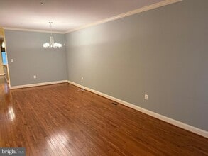 Building Photo - 615 Strandhill Ct