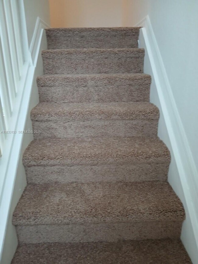 Foto del edificio - 1909 SW 60th Ave