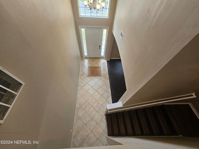 Building Photo - 3301 Horseshoe Trail Dr