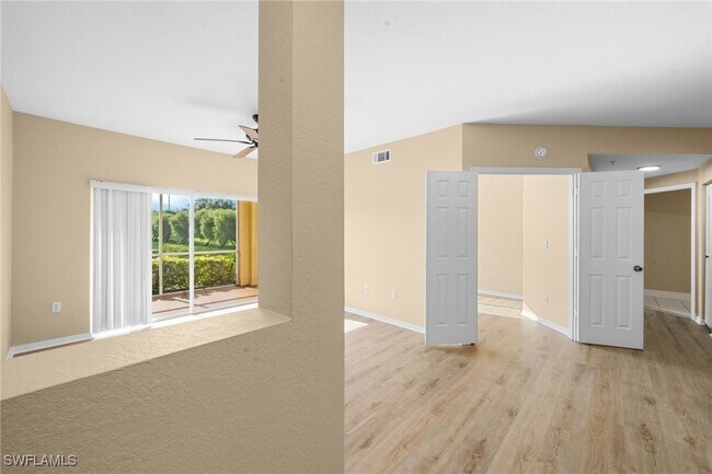 Building Photo - 6360 Aragon Way