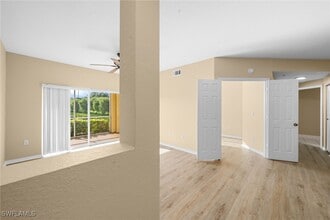 Building Photo - 6360 Aragon Way