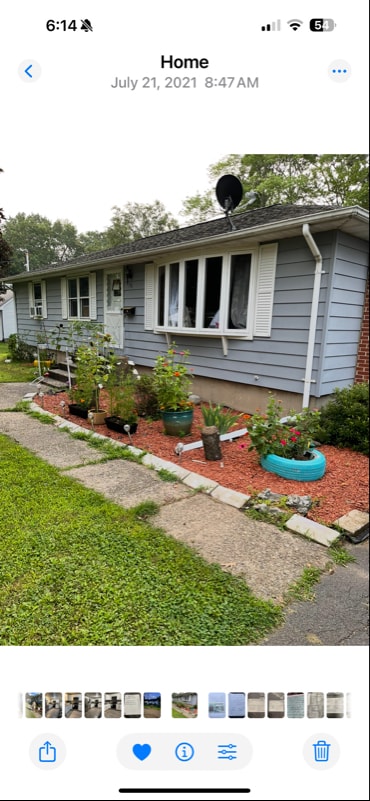 Primary Photo - 92 Rambler St