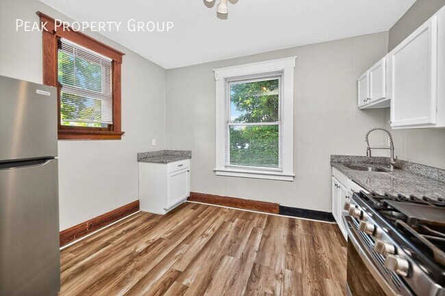 Photo - 2339 Rohs St Apartment