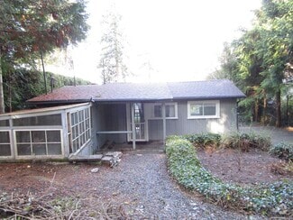 Building Photo - 3722 Forest Beach Dr NW