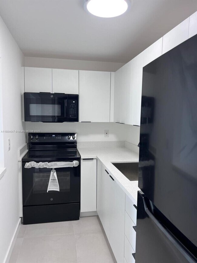 Foto del edificio - 7820 NE Bayshore Ct