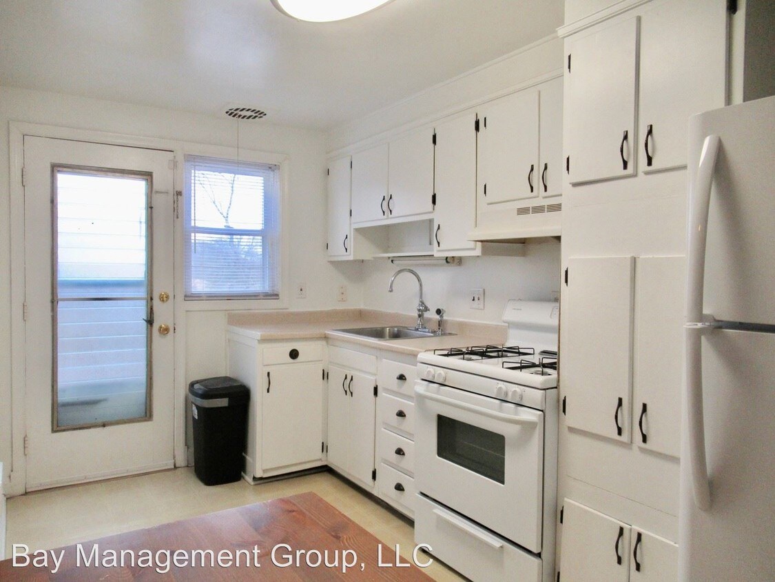 Foto principal - 3 br, 2 bath House - 7441 Forrest Ave