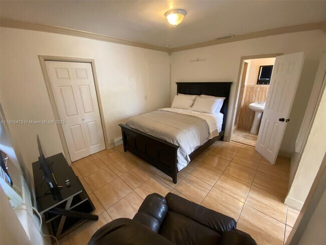 Foto del edificio - 436 E Evanston Cir