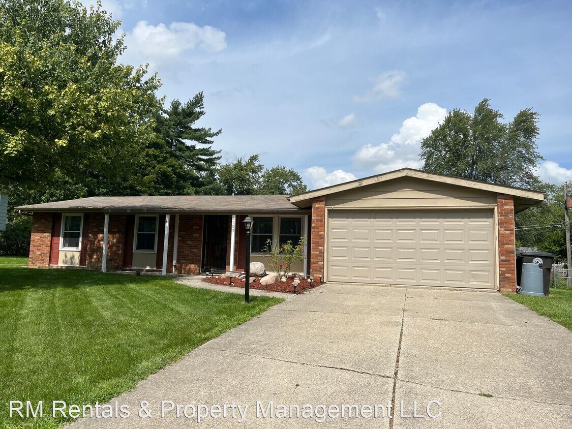 3 br, 1 bath House 6103 Glenview Dr. House Rental in Fort Wayne, IN