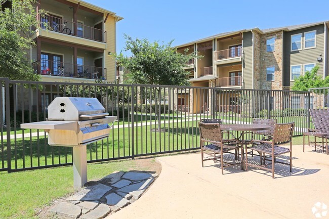 The Palmera on 3009 Apartments - 501 FM 3009 Schertz, TX | Apartments.com