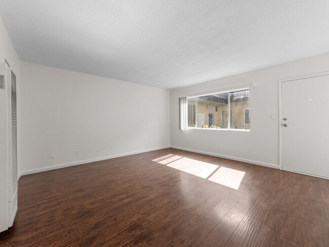 Building Photo - 4533 Pickford St