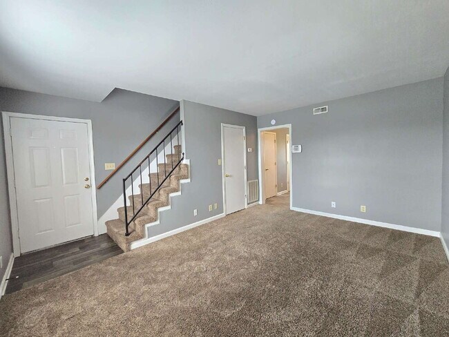 Foto del edificio - 355-3 Peabody Dr.