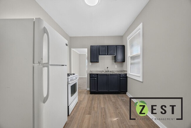 Foto del edificio - 643-645 Navahoe St