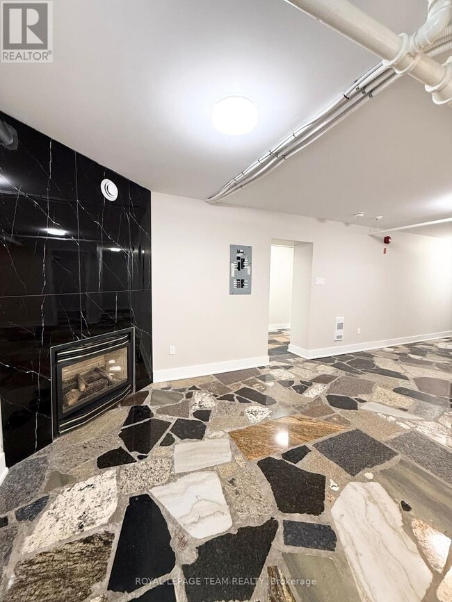 Photo du bâtiment - 325 Cooper St