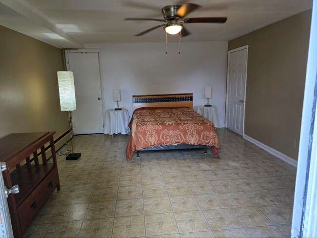 Foto del edificio - 4801 Wheeler Rd