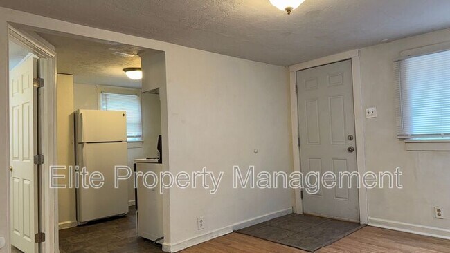 Building Photo - 1506 Spruce St