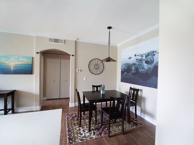 Foto del edificio - Fully Furnished 1 bedroom in Solana!