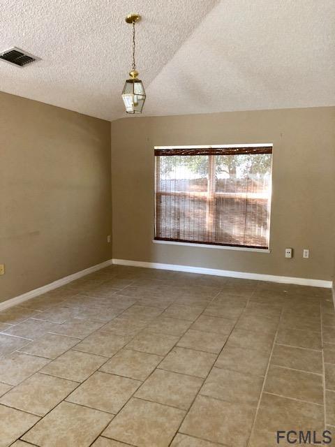 Building Photo - 42 Londonderry Dr