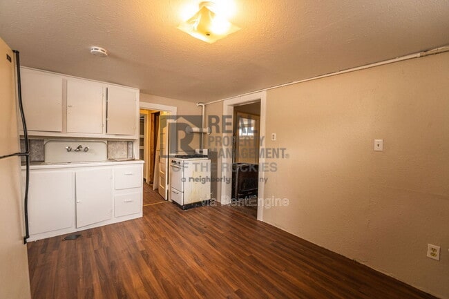 Building Photo - 1111 E Flint St