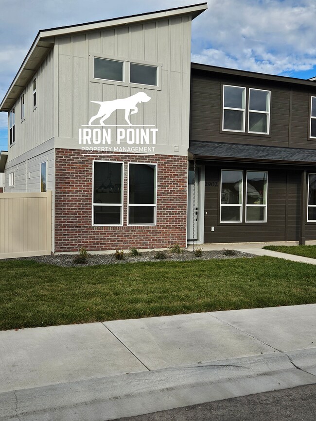 Foto del edificio - Brand New, Never-Lived-In 3-Bed, 2.5-Bath Townhome in Caldwell, ID – $500 Holiday Move-In Special!