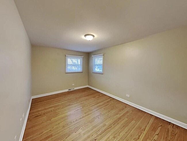 Foto del edificio - 236 W Lake Park Dr