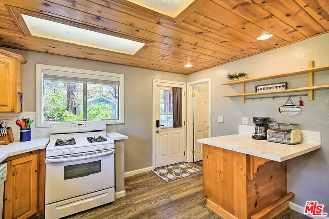 Foto del edificio - 161 Moreno Ln