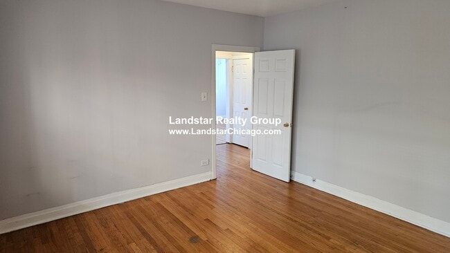 Building Photo - 4409 N Kenneth Ave