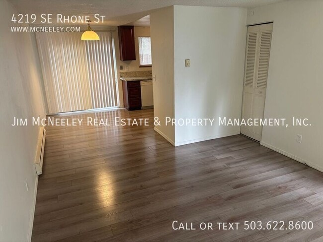Building Photo - 4219 SE Rhone St