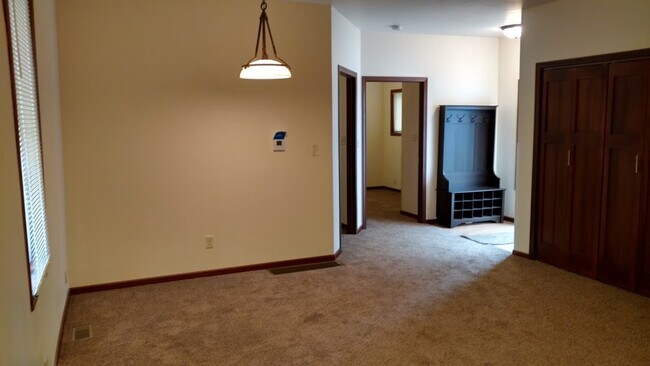 Living room - 614 Mulberry Ave