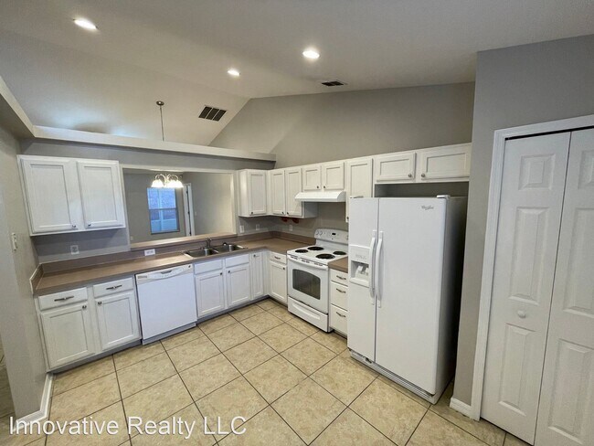 Foto del edificio - 4 br, 2 bath House - 1219 Acorn Circle