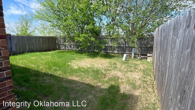 Building Photo - 3 br, 2 bath House - 642 Welston Circle