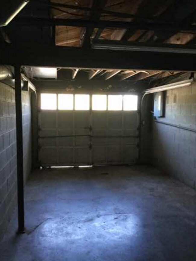 Foto del edificio - 3 bedroom, 1.5 bath Home: A MUST SEE! ONE ...