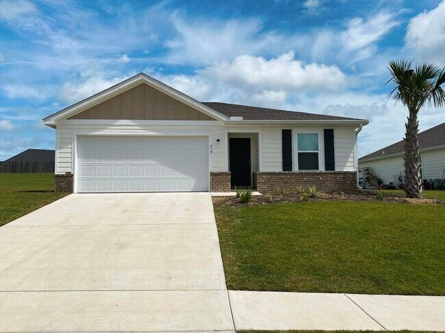 Foto del edificio - 619 Whispering Creek Ave