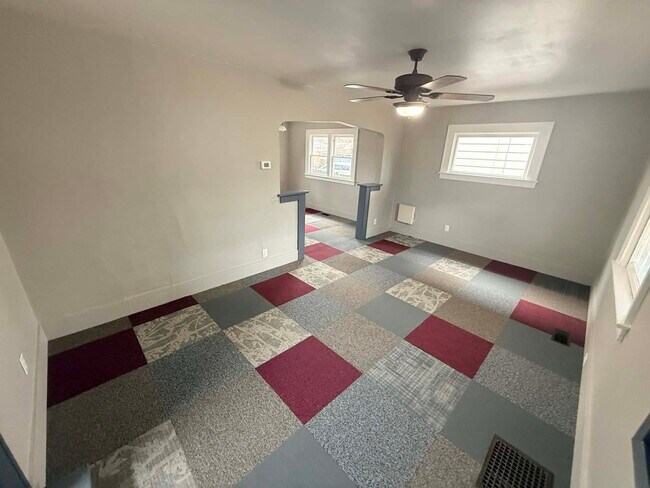 Foto del edificio - 3715 Bowser Ave