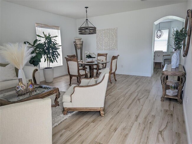 Building Photo - 3516 Hickory Hammock Loop