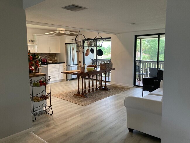 Foto del edificio - 4061 SW Parkgate Blvd
