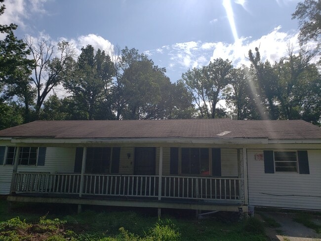 Building Photo - 3324 Beatrice Dr