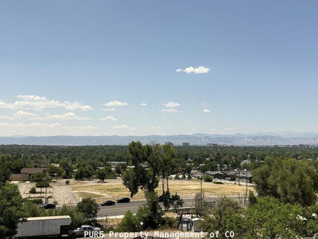 Foto del edificio - Beautiful 2 bedroom 2 bath condo!  Updated!