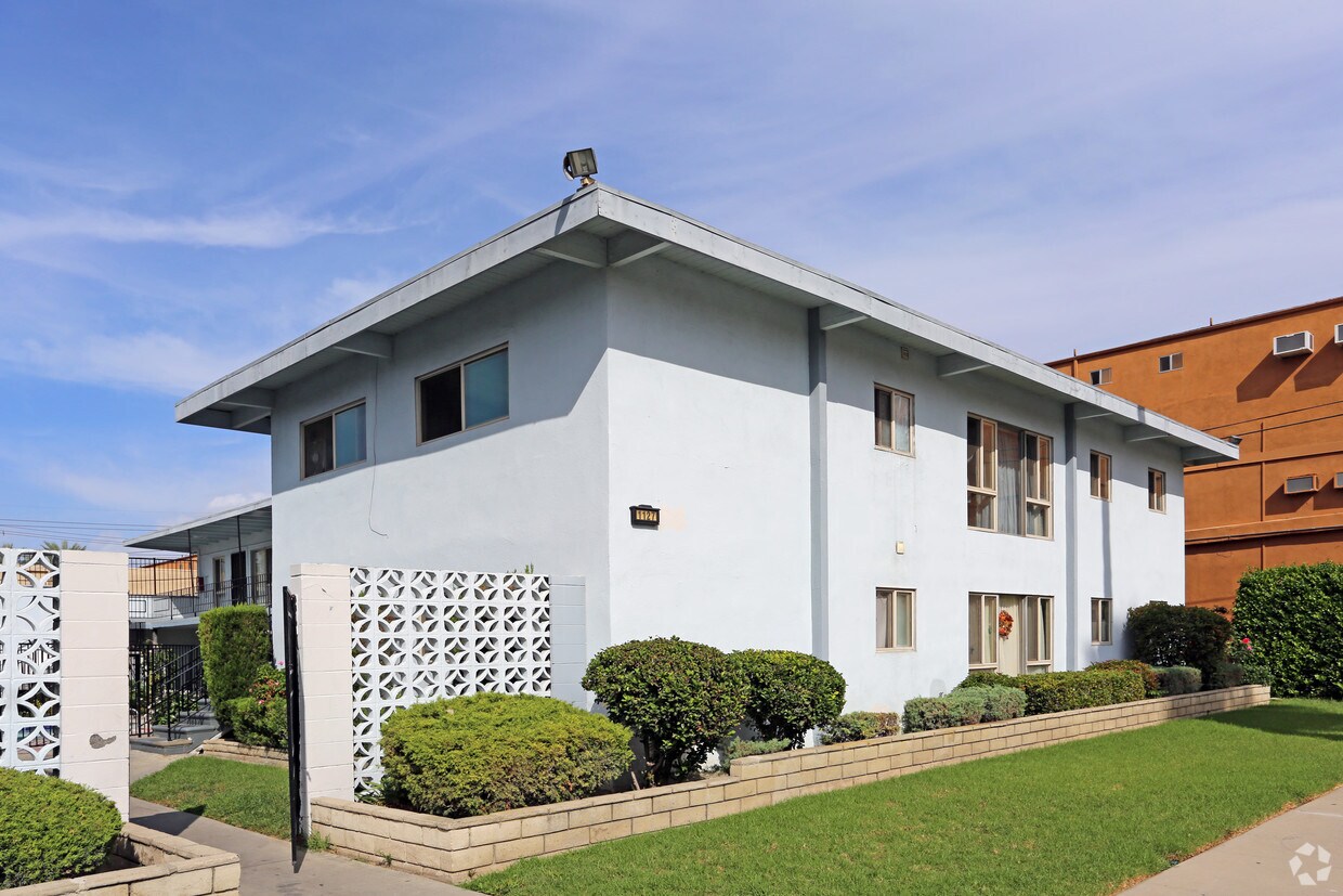 Primary Photo - 1127 W Casa Grande Ave