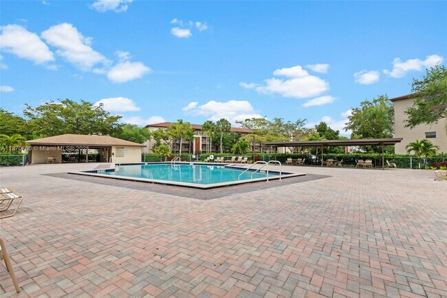 Foto del edificio - 13550 SW 6th Ct