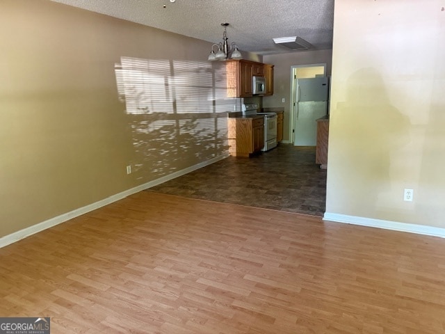 Building Photo - 57 Crestwood Dr