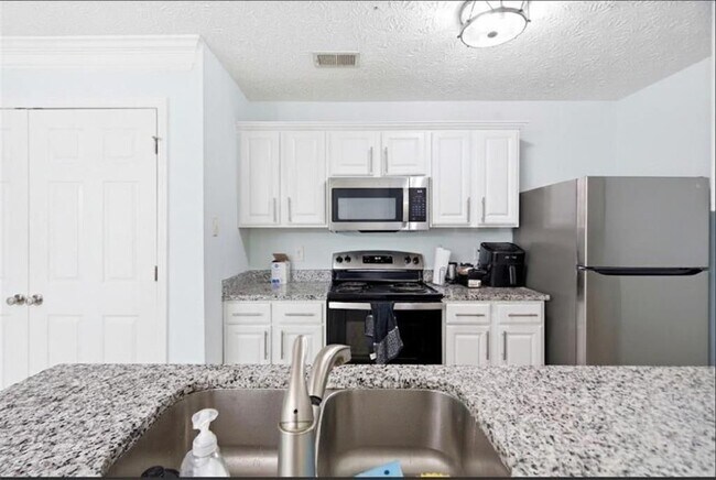 Foto del edificio - 5606 Union Pointe Dr