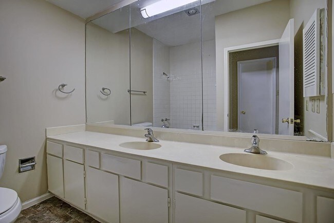 Foto del edificio - 2207 S Braeswood Blvd