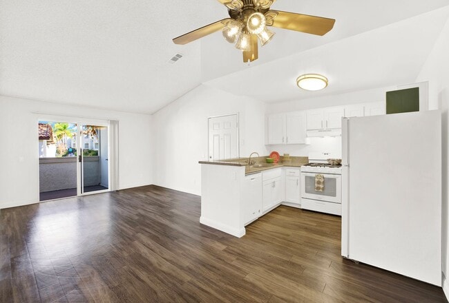 Interior Photo - Murrieta Meadows Apartments