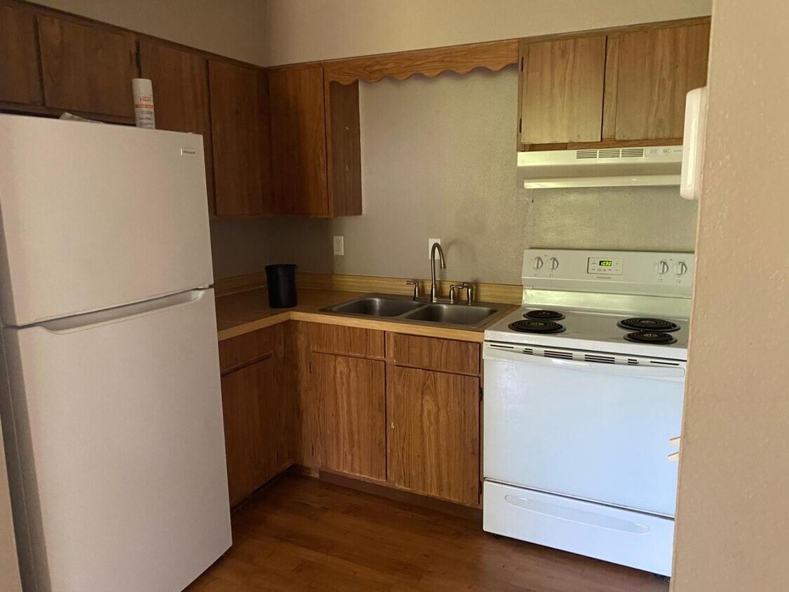 Foto principal - 218 SE Hanover Pl