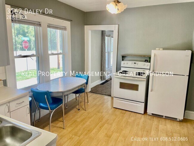Foto del edificio - 3162 Daley Dr