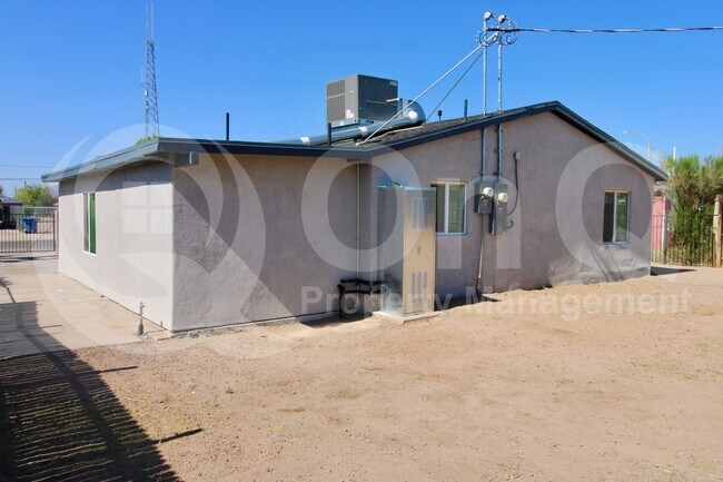 Building Photo - 207 W Ohio St