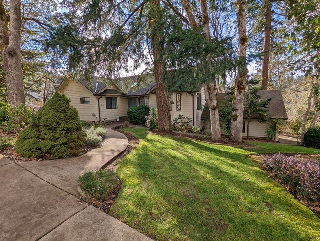 Foto del edificio - Beautiful 3-Bedroom, 2-Bath Home In South ...